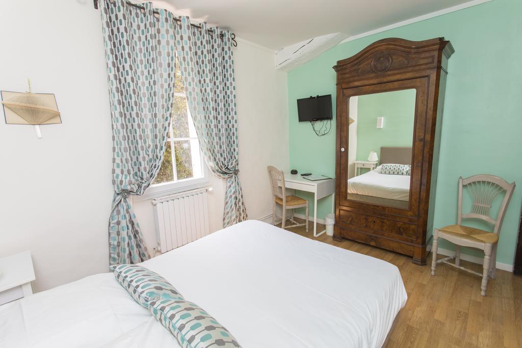 De La Cauquiere Hotel 2*